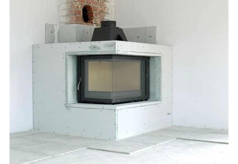 Jak prawidłowo wykonać obudowę wkładu kominkowego narożnego