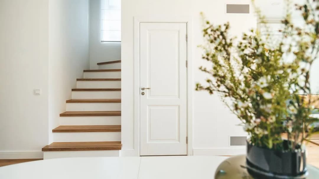 Skandynawskie drzwi wewnętrzne: styl, funkcjonalność i elegancja