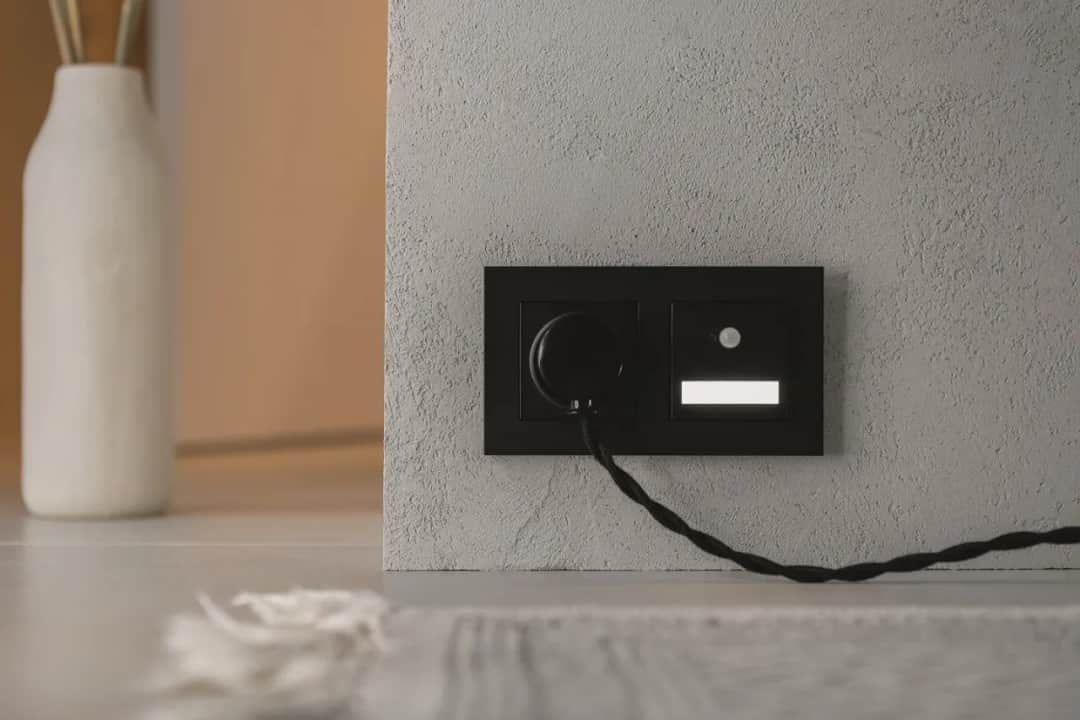 Gniazdka Kontakt Simon. Innowacyjne rozwiązanie dla nowoczesnych wnętrz