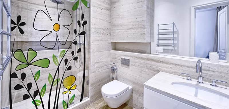 Naklejki ścienne do łazienki: jak odmienić wnętrze bez remontu