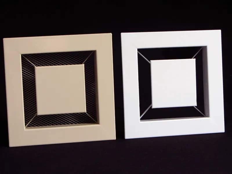 Kratki wentylacyjne do salonu: funkcjonalność i estetyka wnętrza