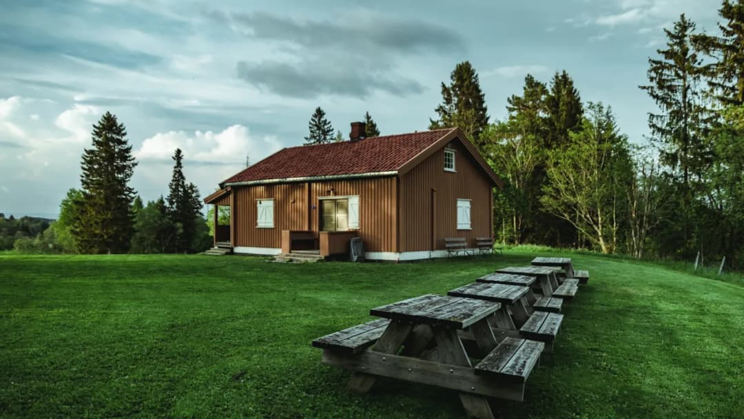 Domy drewniane - poznaj wady i zalety przed podjęciem decyzji