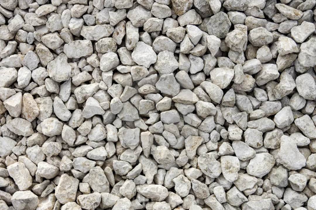 Jaka granulacja żwiru do akwarium? Poznaj idealne rozmiary